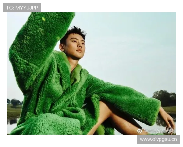 宁泽涛训练结束上岸秒变买手，豪车和限量包像随手拎的东西